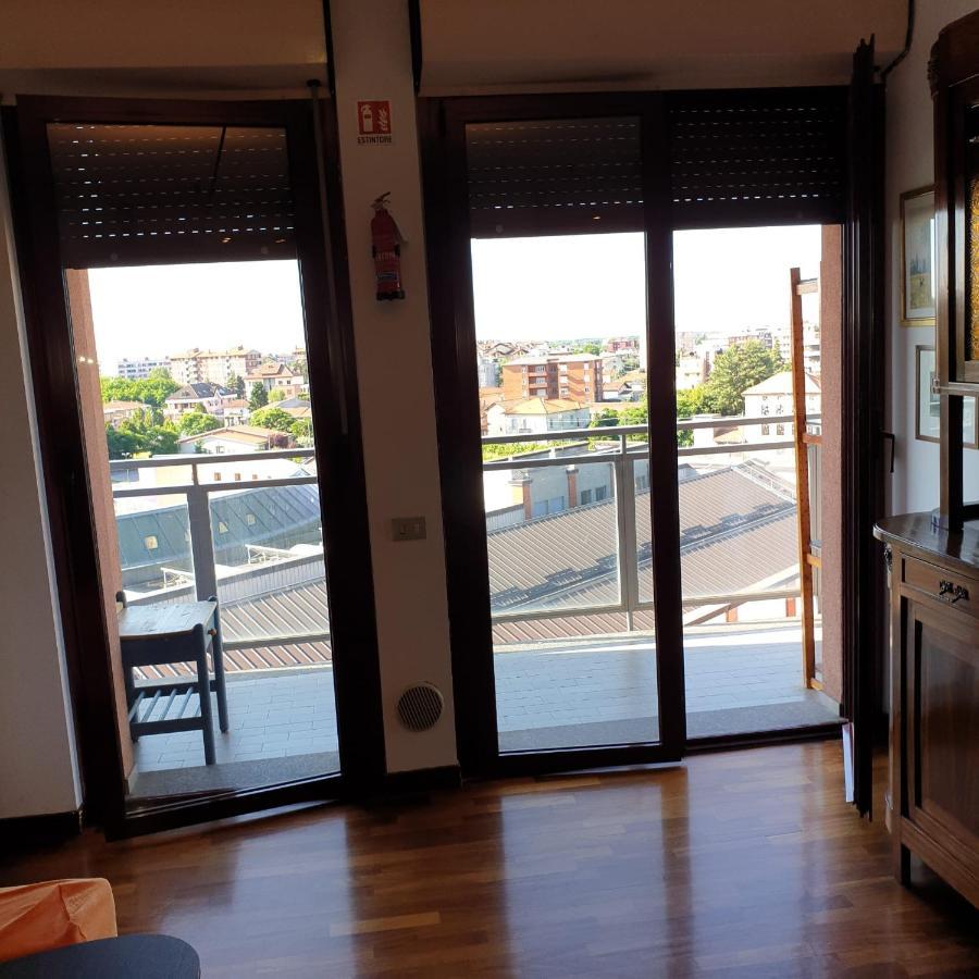 Airport Malpensa Галарате Екстериор снимка